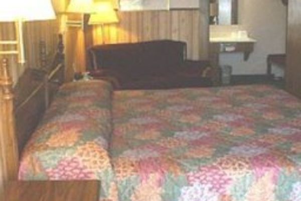 CARTHAGE INN (Carthage)